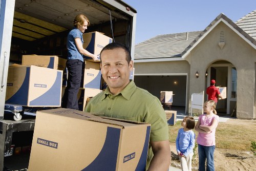 Ruislip moving company supporting a residential relocation
